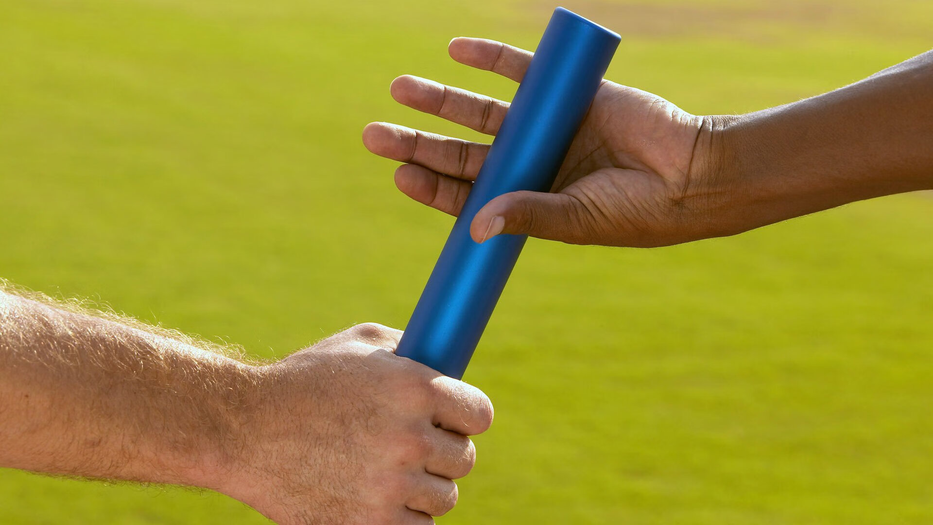 大型海上风筝比赛，天空中的运动盛典，海边风筝节